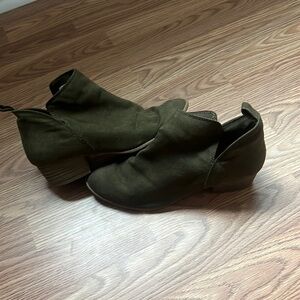 Hunter green booties